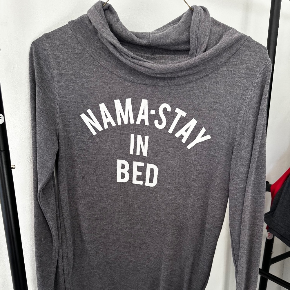 Women’s long sleeve shirt
